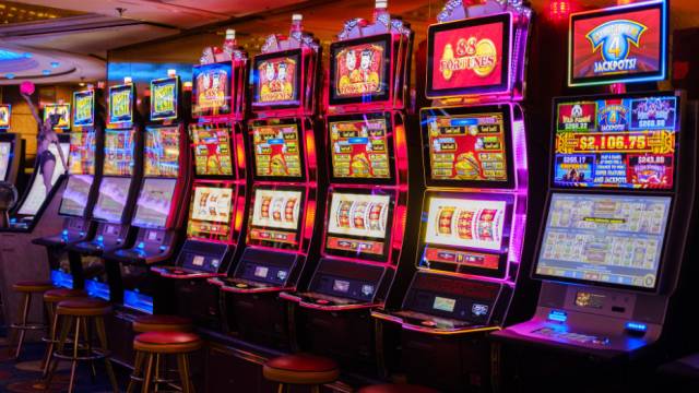 Don't Play Slots until You Know These 5 Facts