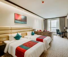 NagaWorld Hotel & Entertainment Complex: Superior with 2 beds