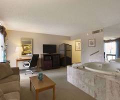 Oyo Hotel & Casino Las Vegas: Suite