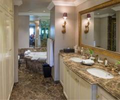 Grand Palm Casino: Presidential Suite