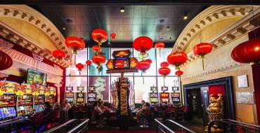 Casino Barriere Enghien-les-Bains: The interior of a gambling house