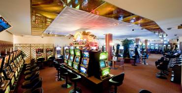 Casino St. Moritz: gambling house