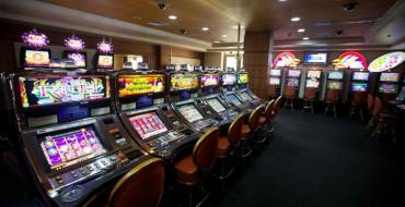 Federal Palace Hotel & Casino: Slots