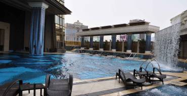 Grand Lisboa Casino & Hotel Macau: Swimming pool