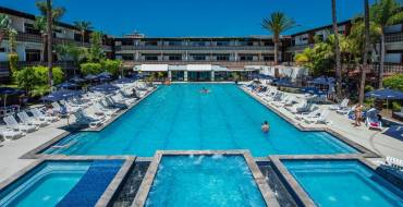 San Nicolas Hotel & Casino: Spacious pool