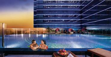 StarWorld Casino & Hotel: Swimming pool