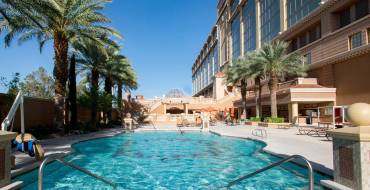 Suncoast Hotel & Casino Las Vegas: A small pool