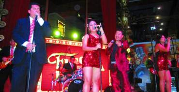 Thunderbird Hotel Fiesta Casino: Musicians and entertainers perform in casinos