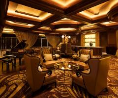 Studio City Macau: Premiere Bar